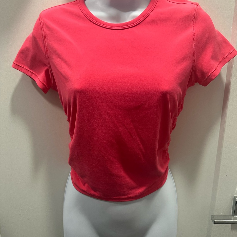 Lululemon Athletica Vibrant Pink Crop Top